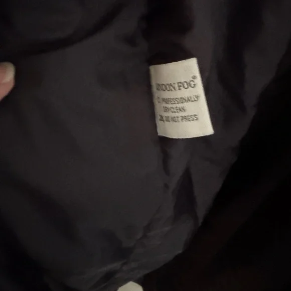 Women’s classic London Fog maxi trench, 14 - Picture 9 of 9